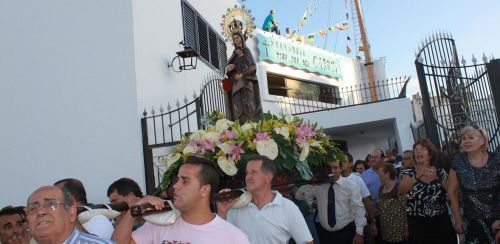 Valterra celebra el día grande de las fiestas con la procesión terrestre de la Virgen del Carmen