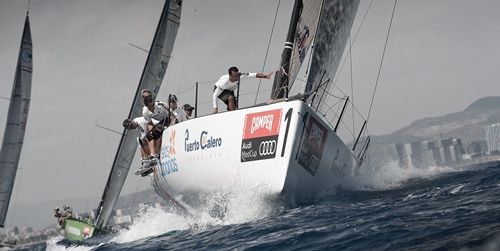 El Islas Canarias Puerto Calero sigue segundo en la regata Camper-Trofeo Conde de Godó de Barcelona