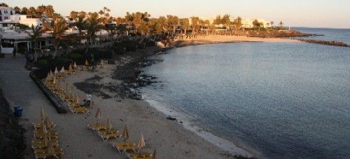 Playa Flamingo recupera la arena, casi cinco años después del Delta