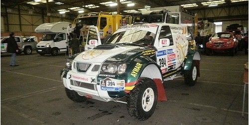 El equipo Guardia Civil Rallye Raid pasa las verificaciones