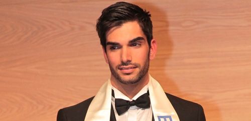 Mister Spain puts you in front of many doors, but then it is I who has to cross them