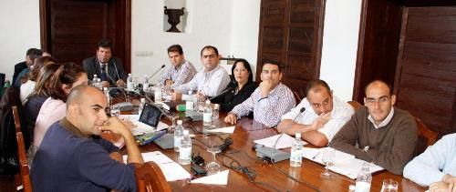 El número de concejales aumentará en los ayuntamientos de Teguise y Yaiza tras las próximas elecciones