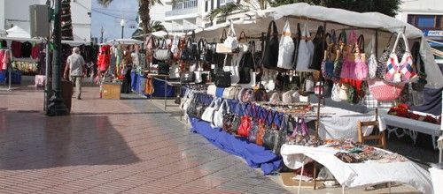 The Christmas market stallholders provide 103 signatures from businesses that support their permanence