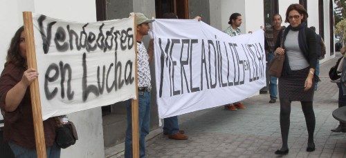 The Arrecife City Council backtracks and will allow the market to open every day
