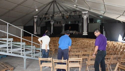 The strength of Hercules attracts more than 2,200 people to La Villa