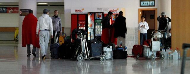 Un total de 35 estudiantes belgas que fueron expulsados por Ryanair siguen en Lanzarote a la espera de un nuevo vuelo