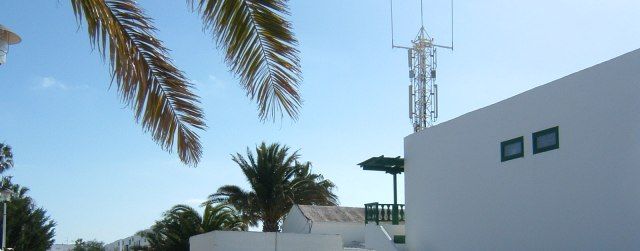 Vecinos de Puerto del Carmen aseguran que sufren "insomnio e irritabilidad" por una antena de telefonía