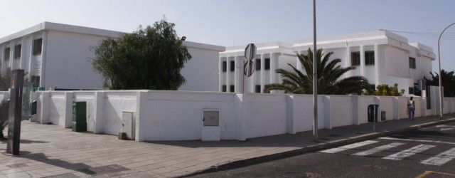 El TSJC libra al Ayuntamiento de Arrecife de pagar 8,3 millones de euros por el suelo del colegio de Los Geranios
