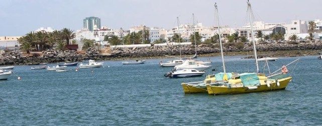 La Autoridad Portuaria asume las exigencias de Arrecife y el Cabildo y cambiará el pliego de condiciones del concurso del muelle deportivo