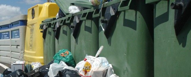 Los trabajadores de limpieza, mantenimiento y recogida de residuos de Costa Teguise presentan un preaviso de huelga indefinida
