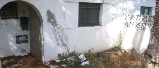 Vecinos de Titerroy solicitan al Ayuntamiento que compre las antiguas casas de militares para hacer viviendas para los más necesitados
