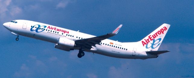 Los pilotos de Air Europa anuncian paros en septiembre y denuncian "coacciones" de la compañía