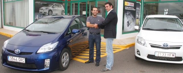 Toyota Lanzarote cede un automóvil para hacer una campaña publicitaria en contra de la venta ilegal de vehículos