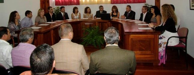 El Ayuntamiento de Tinajo destinará más de 150.000 euros anuales a los sueldos del alcalde, dos concejales y dos asesores