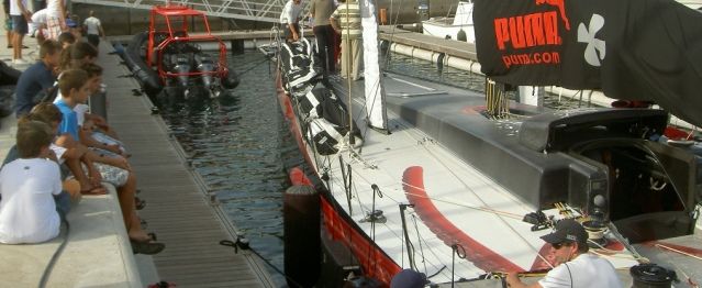 More than 40 students from the Lanzarote Sailing Schools visit the Puma Ocean Racing base in Puerto Calero