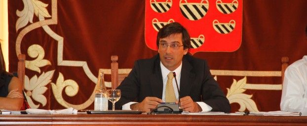 El Cabildo acusa a la FCM de crear "polémica sin sentido y dice que no le corresponde a ella buscar soluciones a los hoteles ilegales