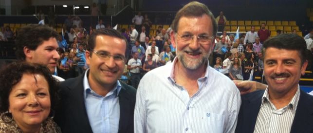 Una delegación de populares acude al mitin de Rajoy, que promete un Plan de Turismo que garantice la competitividad de Canarias