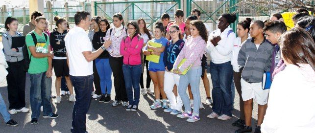 El taller de Educación Vial GPS trata de concienciar a los jóvenes de la isla en el uso del cinturón de seguridad