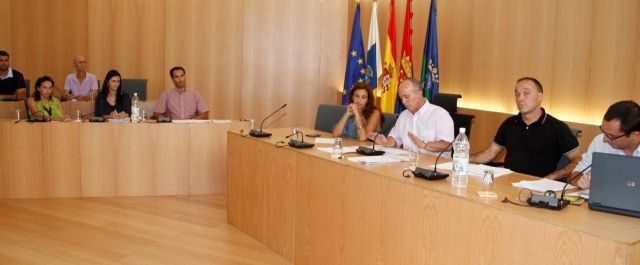 El Ayuntamiento de Tías decide ampliar de manera provisional el horario de los trabajadores municipales en media hora al día