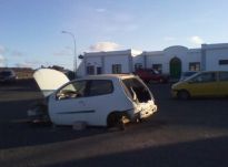 La Policía Local de Arrecife retiró 374 vehículos de la vía pública en 2011, un 25 por ciento menos que el año anterior