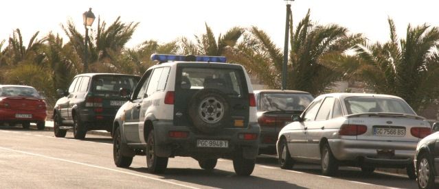Tres detenidos por robar en el interior de más de diez coches de alquiler en Teguise y Haría