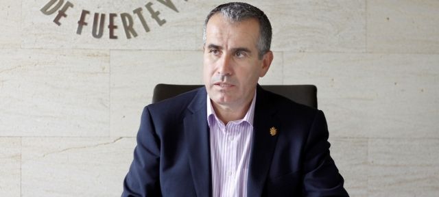 Fuerteventura vuelve a dirigirse a Soria para reclamar nuevos informes de Repsol que ha conocido por la prensa y que no han sido facilitados a las instituciones