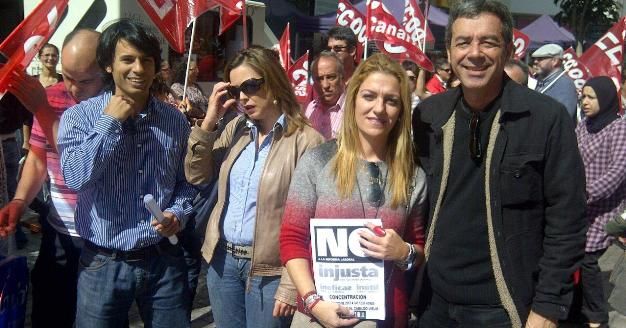 Cerca de 400 personas se manifiestan contra la reforma laboral en Lanzarote