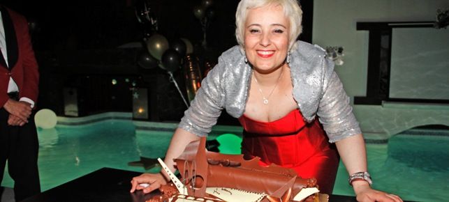 Una mujer con cáncer de mama convierte su fiesta de cumpleaños en un acto benéfico