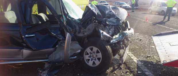 Dos coches, una guagua y una camioneta colisionan cerca del Instituto de Yaiza