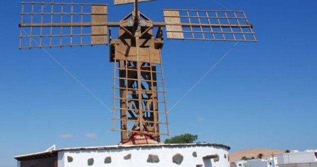 El Ayuntamiento de Teguise invierte 22.600 euros en restaurar La Molina, que se abrirá a usos de interés público