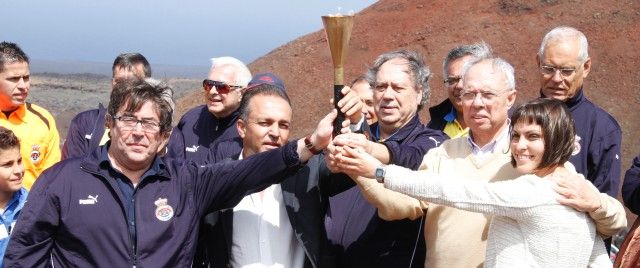 La antorcha de la concordia "enciende la polémica" en Tinajo