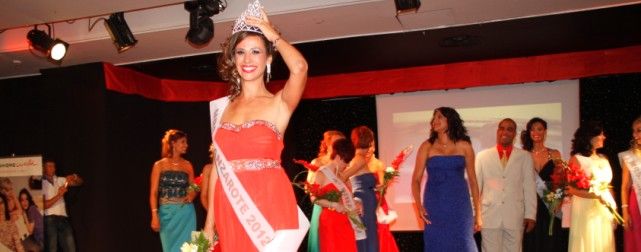 Ana Lemes Martín se convierte en la ganadora del certamen de Mrs Lanzarote 2012 para mayores de 30 años