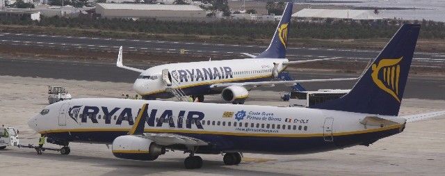 Ryanair no permite comprar billetes de avión con descuento para residente