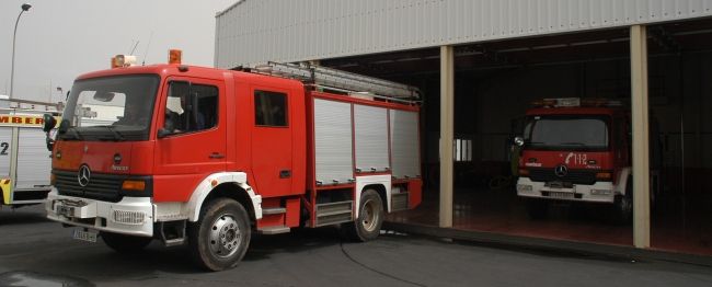 Los sindicatos de bomberos denuncian que no se les activó en el accidente de La Geria, pese a que es absolutamente obligatorio