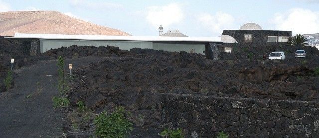 Teguise intentará legalizar el taller de la Casa de las Cúpulas a través de un Plan de Acción Territorial