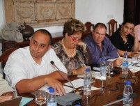 El PIL denuncia que el grupo de gobierno está alejando la administración del ciudadano, con el "desmantelamiento" de la Oficina de Costa Teguise