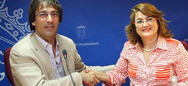 El Cabildo invertirá más de 700.000 euros en la incorporación de ocho nuevas guaguas a la flota de Arrecife Bus