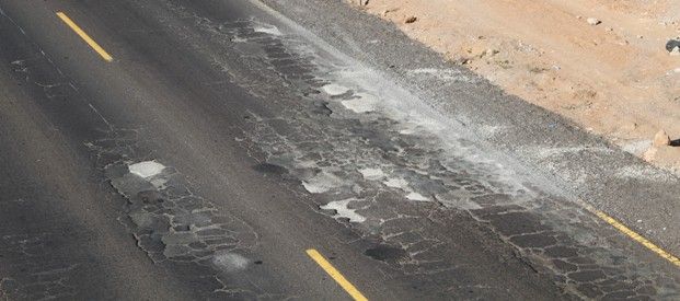 El Gobierno de Canarias se compromete a tapar los baches de la Circunvalación para garantizar "la seguridad de la calzada