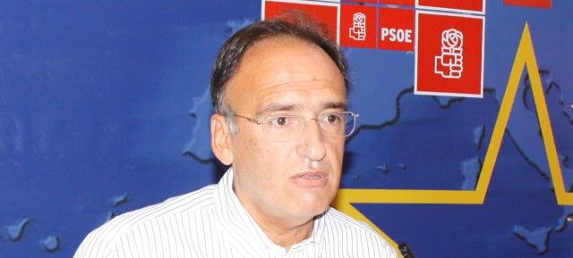 El PSOE rechaza la intención del PP de que las Cámaras de Lanzarote y Fuerteventura no tengan representación en Puertos