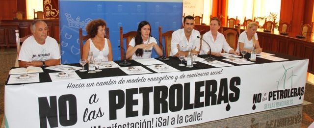 Rosana vestirá de blanco en su concierto de Puerto del Carmen para apoyar las energías renovables y rechazar el petróleo
