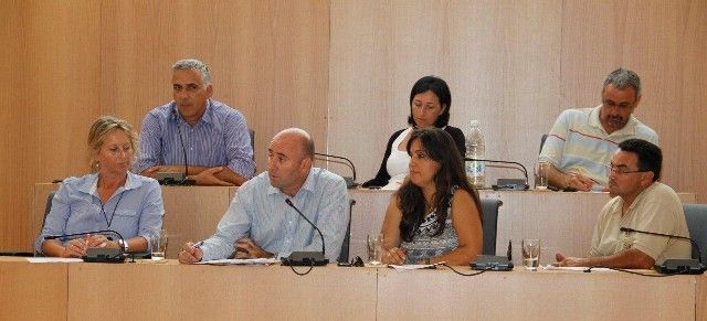 El PSOE califica de pelotazo económico el acuerdo para la recogida de basuras en Tías y dice que el coste se incrementa en un 85 por cien