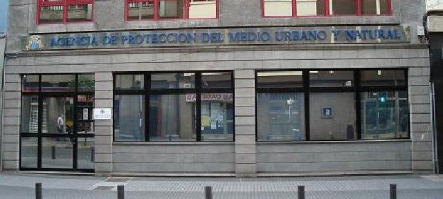 La Apmun impone una multa de 3.000 euros a una empresa por el "vertido incontrolado" de residuos en la plaza San Roque de Tinajo