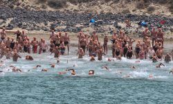 700 nadadores participarán en la XX Travesía a Nado El Río