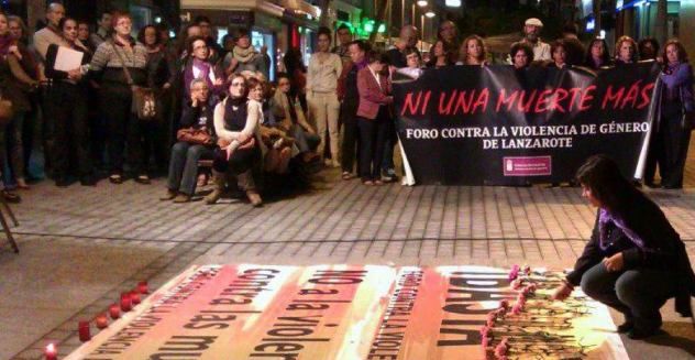 El Foro Contra la Violencia de Lanzarote rindió homenaje a las 52 mujeres asesinadas
