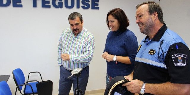 El Ayuntamiento adquiere un nuevo sonómetro para el control de ruidos en el municipio de Teguise