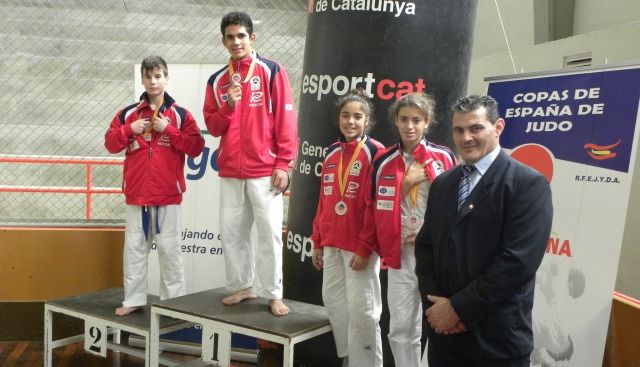 El Club de Judo Waza-ari se trae cuatro medallas de Cataluña