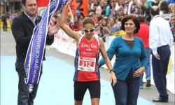 Aroa Merino revalida el título de campeona en la Gran Canaria Maratón