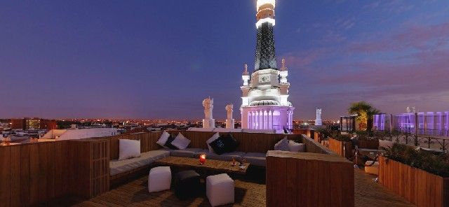 El Ayuntamiento pagó vuelos y hoteles al marido, la hija y la hermana de Isabel Déniz