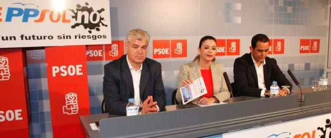 Los socialistas de Lanzarote y Fuerteventura recorren Arrecife con la campaña RePPsol no