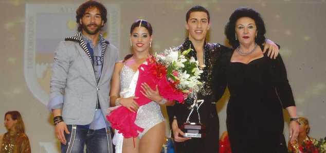 La joven pareja lanzaroteña formada por Aarón y Alba logra el primer puesto en baile combinado del Campeonato de Europa